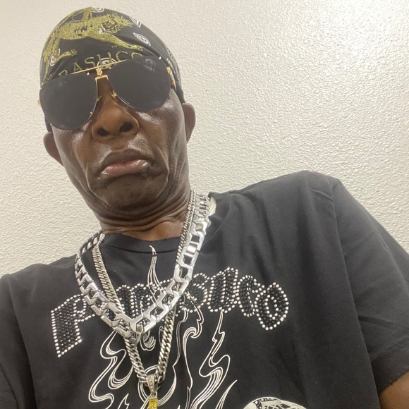 Parasuco Vintage weekend Warrior Embellished Tee Sz 3X - Picture 7 of 17